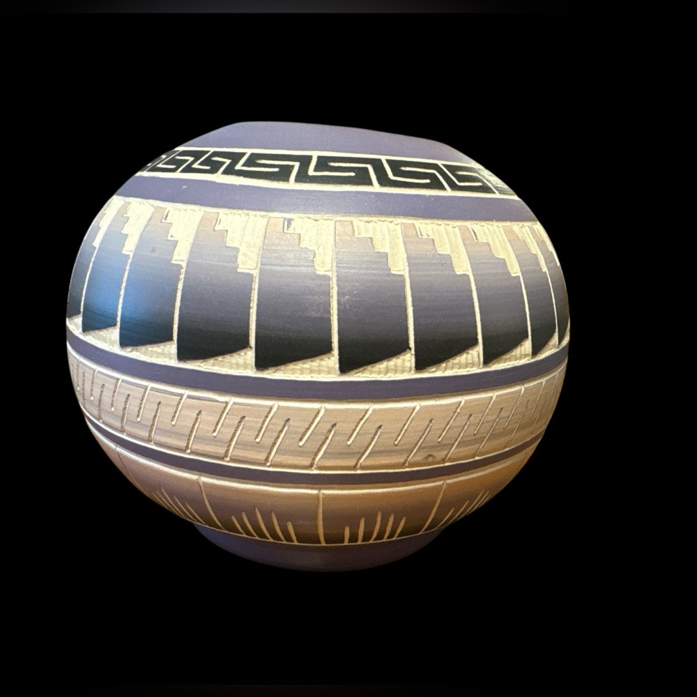 Vintage Native American Navajo Pottery Bowl Pot Etched Signed Vel W Purple
